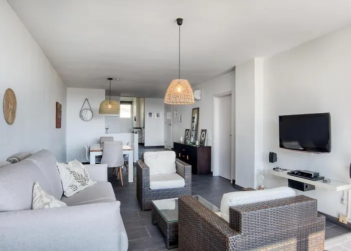 Nardos Reformat Amb Encant Per 5 Persones A 10 Minuts De La Platja Apartment